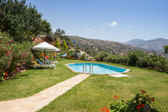 The complex of Triopetra villas hosts Villa Kadiani and Villa Dimitris. <br />Ea  Villa Dimitris - Only 4km away from the beach Entire villa vacation rental 46783446