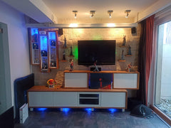 Strategically located 1 min from public transportation which takes you thru BUS   Luxuary and Cozy Apt with Garden & Patio & Jaccuzi Private room in bed and breakfast vacation rental 47947098