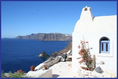 Cave poets consists of 2 floors. It can accommodate 1-4 persons (1 bed 140 wide  Greece Caverne des poètes Cave vacation rental 5349283