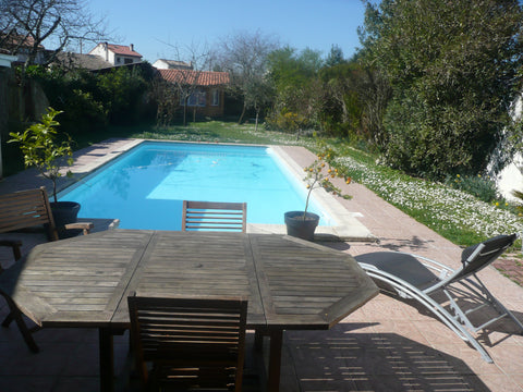 Location d'une maison de ville à Talence proche des Boulevards Bordeaux<br />Idé Bordeaux, France Maison 3 chambres piscine jardin Bordeaux Talence Entire home vacation rental 17416722