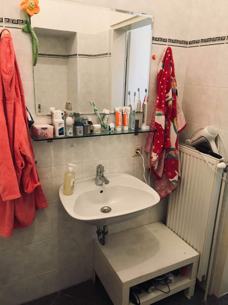 Drei Zimmer davon ein Kinderzimmer eine Schlafzimmer und ein Wohnzimmer.<br />Ei  Familiäre ,Warme Kinderparadies :) Entire rental unit vacation rental 41420625