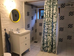 Kitchen, bath and bedroom, with all you need, for a nice stay in Cph.  A wonderful place to stay in CPH. Room in aparthotel vacation rental 662036557946748532