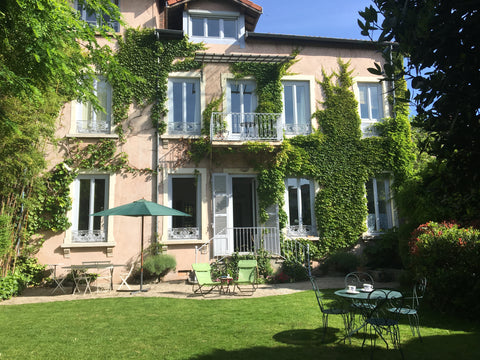 Get away from the bustle of the city...while in the city! <br />This charming 19 Lyon, France Magnificent 19th century house in Lyon's center Entire townhouse vacation rental 19638490