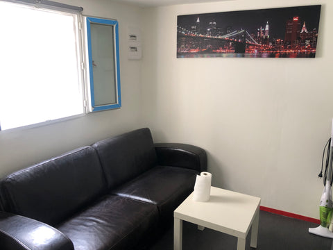 Tout est à proximité : <br />- Hyper centre à 5mins (tram)<br />- Tram à 200 mèt Floirac, France T1 ,26m2 Gare saint jean Bordeaux Entire rental unit vacation rental 11110793