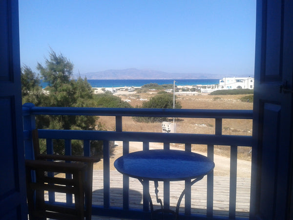 <b>License number</b><br />00782503306 Athens, Greece Naxos Σπίτι δίπλα στην θάλασσα Cycladic home vacation rental 26680106