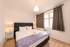Prague City Stay Roháčova offers accommodation in a fabulous newly reconstructed Hlavní město Praha, Czechia Charming, Quiet 1 Bedroom 55m2 Apartment with 5⭐ King Koil Bed & Netflix Entire rental unit vacation rental 28949806