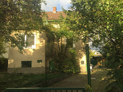 Wohnung in einem Einfamilienhaus in Wien-Hetzendorf. Ab 15 Euro/Person.<br />Ide Vienna, Austria Wohnung im Einfamilienhaus in Wien mit Garten Entire condo vacation rental 13968318