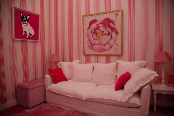 Le château Peyronnet est une propriété privée située en bordure de Garonne à Sai  Château Peyronnet - Chambre Rose Private room in castle vacation rental 20219134