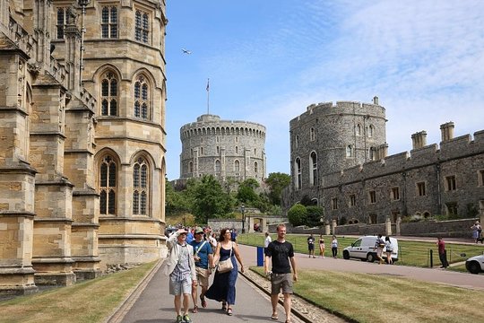 Royal Windsor Castle  Private Tour  Private Tours and Travel Guide Europe London CITY London Destination Tour