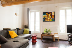 "CONTACT HOST" and TCHAT BEFORE booking !!!<br /><br />By the river Garonne in t Lormont, France Small bedroom 1 pers. in Loft 100m² along river Private room in rental unit vacation rental 1330588