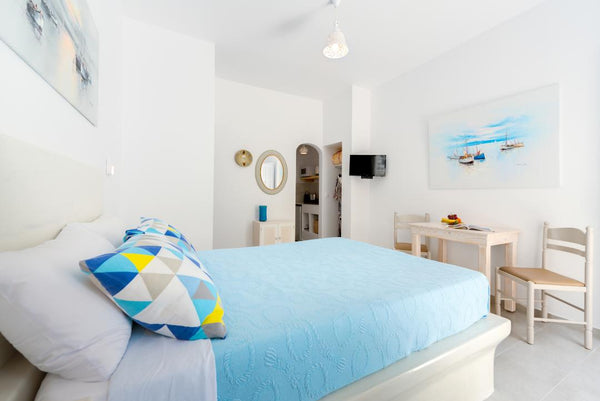 Totally independent, equipped with a double bed, air condition, refrigerator, fr Greece Kalipso studio (Kirki) Entire rental unit vacation rental 18872305