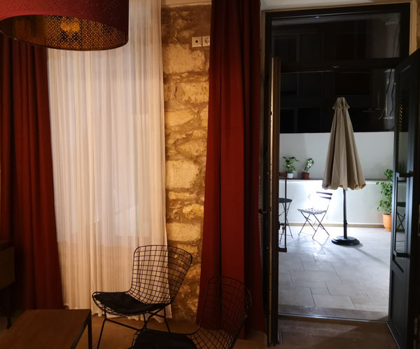 No cleaning fee! Newly renovated stone-built stylish apartment on two levels, pa Heraklion, Greece Quattro Domus 1 -apartment in historical townhouse Entire townhouse vacation rental 33678398