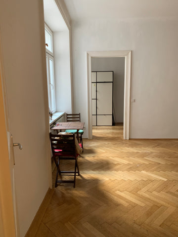 30 SEC. to“Theater an der Wien”and just one min to“Naschmarkt”and 5min by walk t Vienna, Austria Great artistic Apartment /7min. walk to citycenter Private room in loft vacation rental 22207537