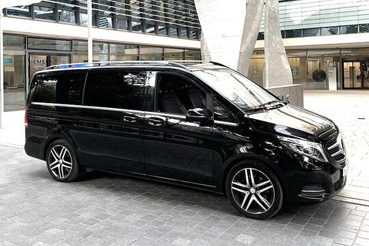 Private Transfer: Port of Southampton to London in Luxury Van  Private Tours and Travel Guide Europe London CITY Southampton Destination Tour