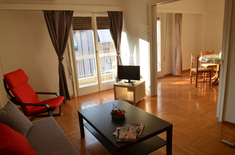 Appartement 100m²,2 chambres à coucher avec 1 lit double ,2 lits simples, salon  FR Appartement confortable bien situé Entire rental unit vacation rental 4594270