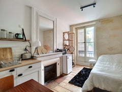 Chambre indépendante avec coin kitchenette et salle d'eau Bordeaux, France Cosy studio dans le triangle d’or de Bordeaux Private room in guest suite vacation rental 43737603