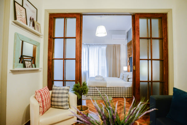 Located in the heart of Athens a lovely 81sq.m (URL HIDDEN) position is extremel Athens, Greece Amazing Apartment 1 - 5inAthens Entire rental unit vacation rental 11549545