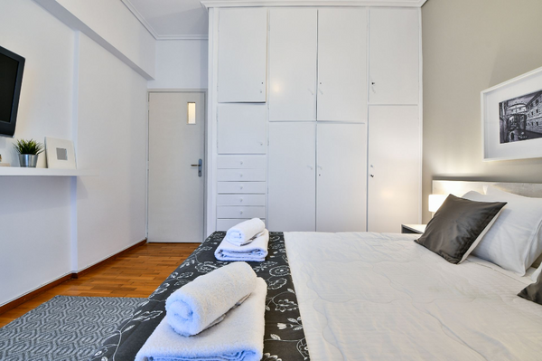 Cosy studio apartment located in a tranquil street of Ampelokoipous, very close  Athens, Greece Cozy Studio Apartment Entire rental unit vacation rental 41561260