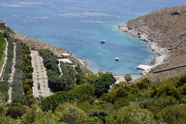 Maison cycladique reculée située à 20' en voiture du port de Merichas, avec vue   Maison familiale cycladique Cycladic home vacation rental 24370242