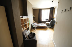 There is everything you need in the studio and in the fully equipped kitchen. Yo Brussels, Belgium Studio for a very short stay in a STUDENT house. Private room in home vacation rental 22406145