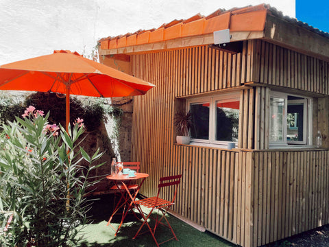 Faites une pause et détendez-vous dans un studio entièrement rénové dans le jard Talence, France Studio rénové dans un jardin en plein Bordeaux Entire rental unit vacation rental 655802520199699779