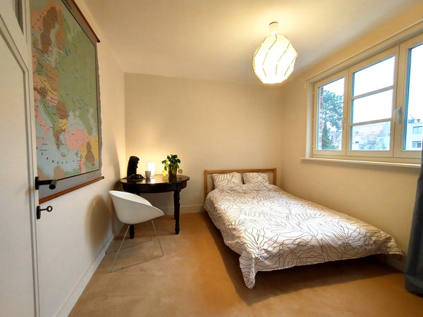 Hi we have one room with double bed available in our house.   The toilet and bat  Cosy room at station, perfect for a shortstay Private room in casa particular vacation rental 51647238