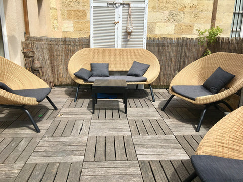 This charming 50 m2 apartment is tastefully decorated and on the 3rd floor with  Bordeaux, France Charming T3 in  Bordeaux centre Entire rental unit vacation rental 42804036