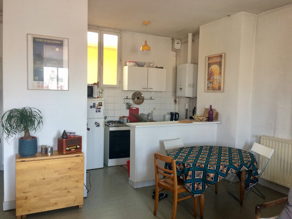 T2 de 60 m2 avec véranda, situé tout près de la place Stalingrad. L'appartement  Bordeaux, France T2 60 m2 au cœur de Bordeaux Entire rental unit vacation rental 36904850