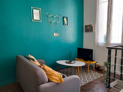 T2 indépendant dans une échoppe typique Bordelaise. Au RDC salon cuisine équipée  Bordeaux T2 33 M2 Entire rental unit vacation rental 666537951361615567