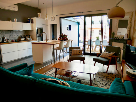 Echoppe bordelaise de 100 m2 composée de deux niveaux et idéalement située.<br / Bordeaux, France Charmante échoppe familiale avec terrasse Entire home vacation rental 39066685