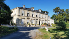 Entre l’appartement et la maison c'est un logement de 65 m² situé au rez de chau Mérignac, France La vie de Château !! Entire condo vacation rental 37614111