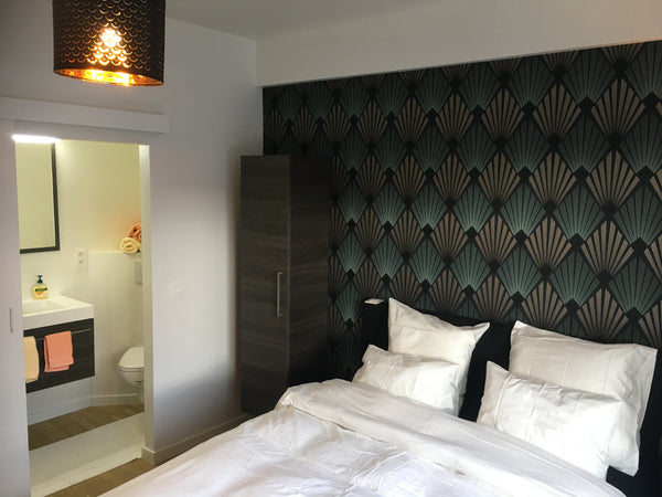 Modern en-suite bedroom, minutes from Sint-Pieters station. Public transport (tr  Nice stylish room with private bathroom Private room in rental unit vacation rental 41429865