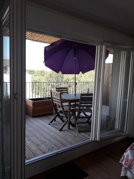 It's an apartment very bright and well equipped. The apartment has a large terra Bruges, France Appartement lumineux avec terrasse-Bordeaux-Bruges Entire condo vacation rental 36823919