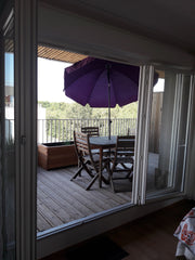 It's an apartment very bright and well equipped. The apartment has a large terra Bruges, France Appartement lumineux avec terrasse-Bordeaux-Bruges Entire condo vacation rental 36823919