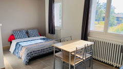 A proximité du terminus du tramway qui vous emmène directement au centre-ville d Carbon-Blanc, France Appartement à 10 mins du tramway Entire rental unit vacation rental 44446968