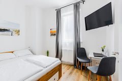 The modern furnished accommodation offers space for two guests and is located in Vienna, Austria COZY AND MODERN STUDIO - CLOSE TO CENTRE Entire rental unit vacation rental 33572948