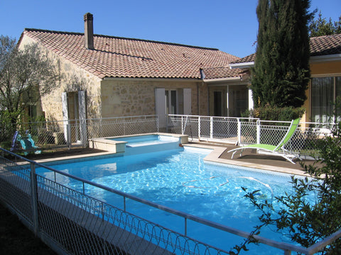 Pour une nuit, un week end ou à la semaine louons superbe maison,classée 4*, en   Superbe gîte 4*8p piscine jardin billard  Bordeaux Entire villa vacation rental 17392183