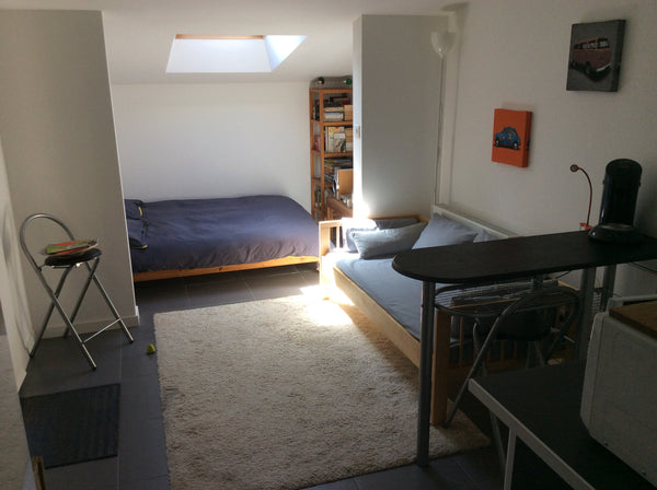 studio indépendant (20m2) avec lit deux places et lit enfant situé entre BORDEAU France studio independant proche bordeaux Private room in home vacation rental 8577316