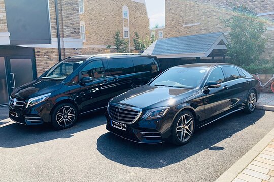 Chauffeured Airport Transfer Heathrow London OR London Heathrow  Private Tours and Travel Guide Europe London CITY London Destination Tour