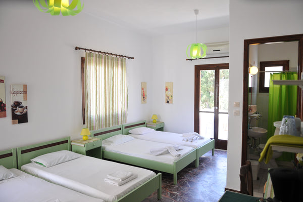 Pension Paros Anna Spanou offers one spacious  room for four persons. The room h Paros, Greece Spacious Room for 4 - Pension Paros Anna Spanou Entire rental unit vacation rental 40257808