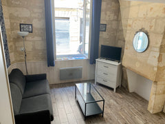Appartement en rez de chaussée situé dans l'hyper centre de Bordeaux dans une pe Bordeaux, France Lurbe Bleue Entire rental unit vacation rental 5748433