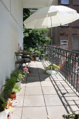 Hello! <br />We are Roxi, Lukas and Katrin, three students living in Vienna. <br Vienna, Austria Beautiful 19th century apartment near center! Private room in rental unit vacation rental 19707833