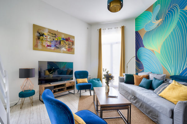 This beautiful and bright apartment is ideally located close to the Saint-Jean t  Bordeaux : superb apartment near St-Jean station Entire rental unit vacation rental 712142643233077387