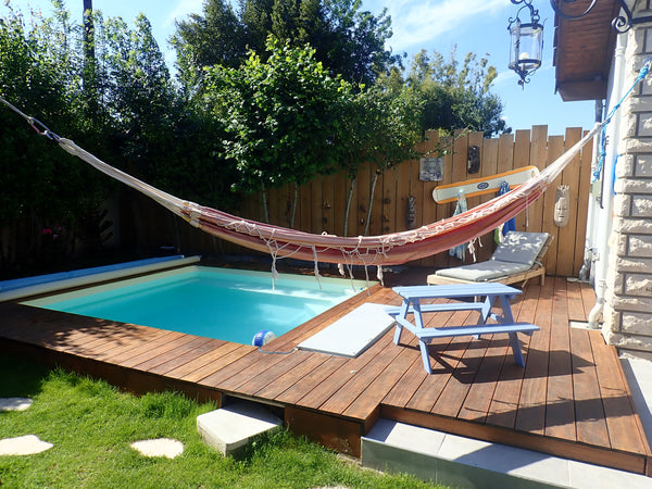 Notre maison a plus d'un siècle ! Nous l'avons entièrement rénovée pour en faire Pessac, France Charmante maison de ville avec piscine, au calme Entire home vacation rental 33127287