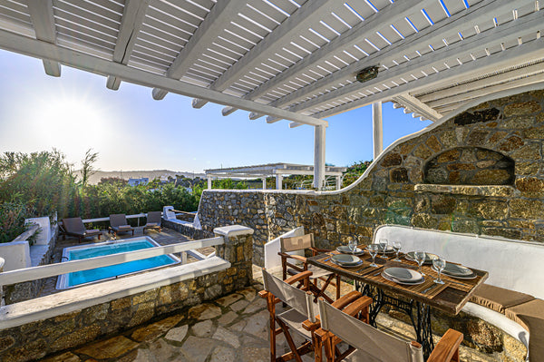 Myconian Villa  with minimalist Traditional  interiors, spacious, with jaw-dropp Greece 9 Muses Villa Calliope, 3 BR, private plunge pool! Entire villa vacation rental 30037311