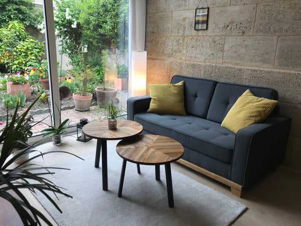 Cozy 1 bdm apartment (50m2) overlooking garden. Minutes away from downtown Borde Bordeaux, France Cozy 1 bdm apartment in center Bordeaux. Entire rental unit vacation rental 24301943