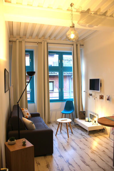 Notre studio est situé dans le Vieux-Lyon, à l'extrémité du quartier Saint-Jean  Auvergne-Rhône-Alpes, France Vieux-Lyon le Juiverie Entire rental unit vacation rental 16510452