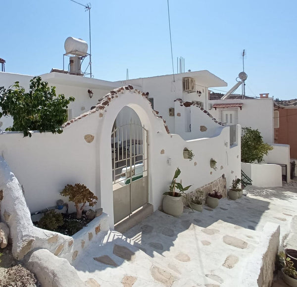 Kick back and relax in this calm, stylish spacious apartment in the center of Ka  Sonia`s luxury apartment with jacuzzi Entire rental unit vacation rental 51747715