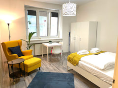 Unsere kleine, kompakte aber funktionell eingerichtete Wohnung bietet dir einen   Sweet little hideout close to the center! Entire rental unit vacation rental 53227509