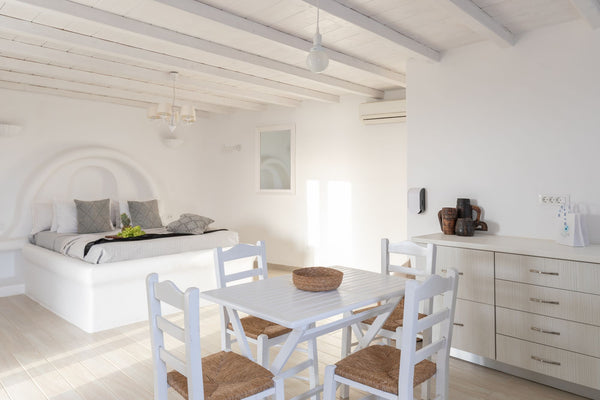 .<br /><br /><b>Other things to note</b><br />.<br /><br /><b>License number</b>  Blue Eye Apartment Mykonos Cycladic home vacation rental 44347379